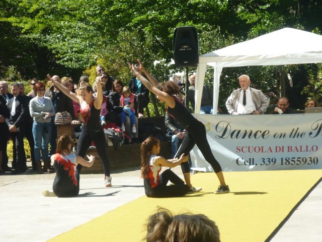 Gli Spettacoli - Palestra Daverio - Festa 25 Aprile 2016